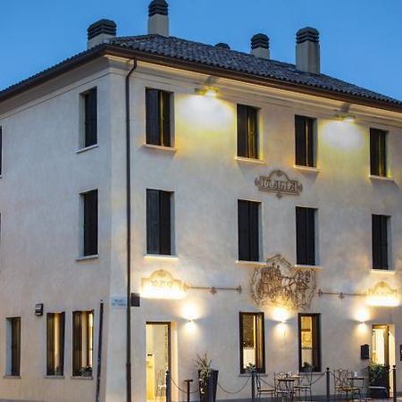 Hotel Italia Sacile Bagian luar foto