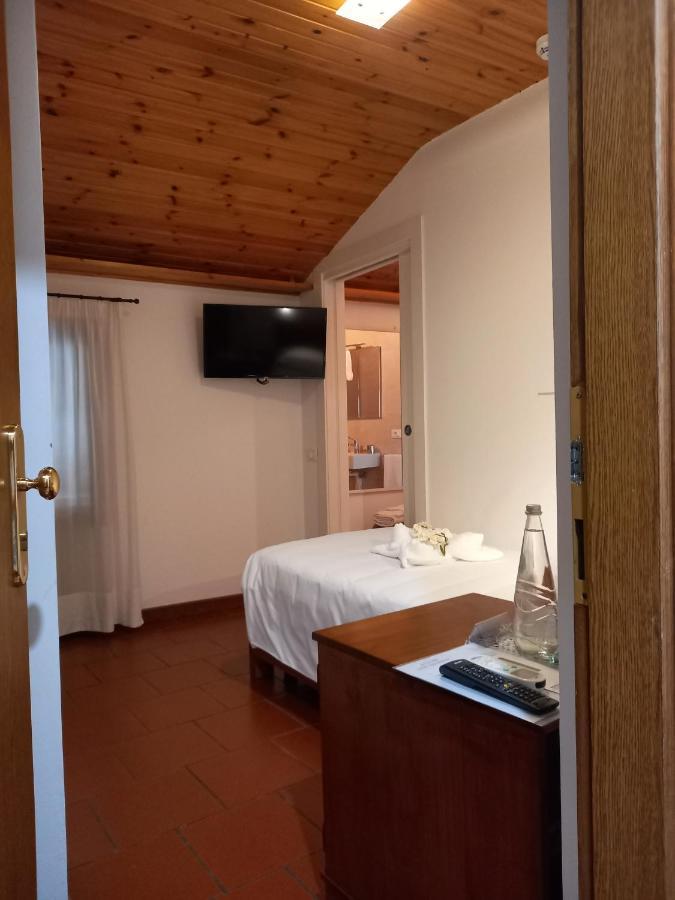 Hotel Italia Sacile Bagian luar foto