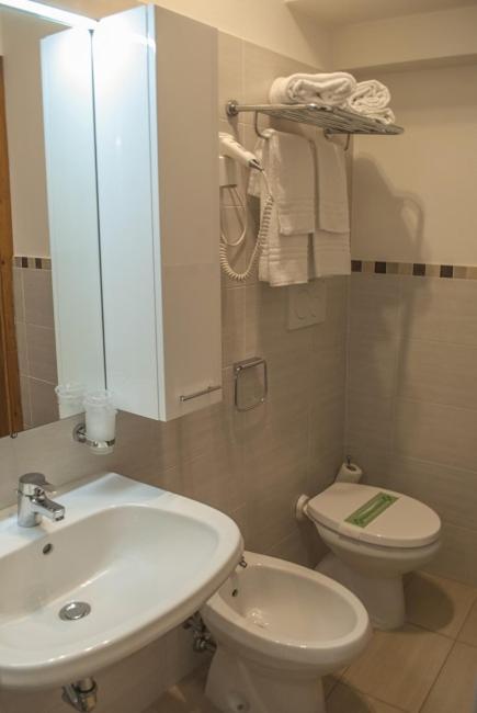 Hotel Italia Sacile Bagian luar foto